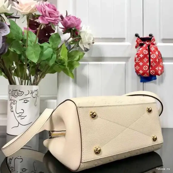 Cheap MONTAIGNE VUITTON BB LOUIS 0601